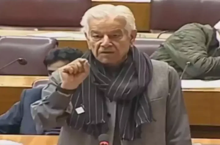 అమెరికా మ‌మ్ముల్ని టాయిలెట్ పేప‌ర్‌లా వాడి పడేసింది