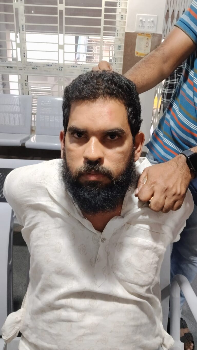 కర్ణాటకలో మోస్ట్ వాంటెడ్ క్రిమినల్ నసీర్ రాయచోటిలో అరెస్ట్ 