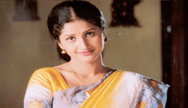 న‌టి ప్రత్యూష కేసులో నిందితుడు లొంగిపోవాలని సుప్రీం ఆదేశం