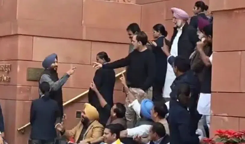 `నువ్వు మిత్ర ద్రోహి’….. `నువ్వు దేశ ద్రోహి’