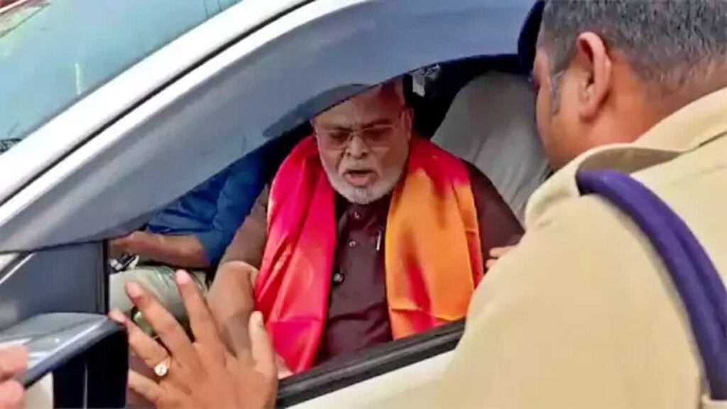 గుంటూరులో ఉద్రిక్తత మధ్య మాజీ మంత్రి అంబటి రాంబాబు అరెస్ట్‌