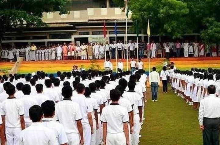 ఇకపై స్కూళ్లలో వందేమాతరం తప్పనిసరి