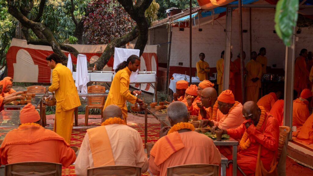 భక్తి శ్రద్ధలతో యోగానంద మహాసమాధి ఆరాధనోత్సవాలు