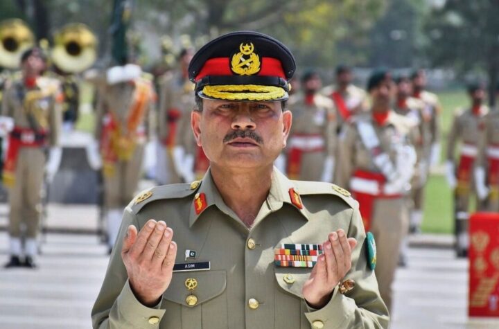 ఇరాన్‌పై ప్రేముంటే అక్కడికే వెళ్లిపోండి