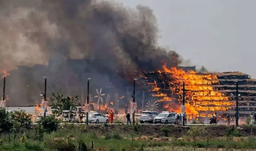 అయోధ్య యజ్ఞశాలలో భారీ అగ్నిప్రమాదం