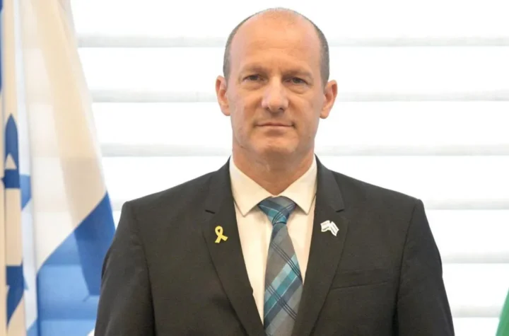 ప్ర‌ధాని మోదీ వెళ్లిపోగానే ఇరాన్‌పై దాడికి నిర్ణయం