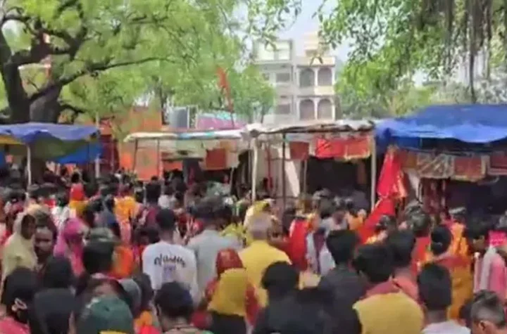 బీహార్ గుడిలో తొక్కిసలాట.. 8 మంది మహిళలు మృతి