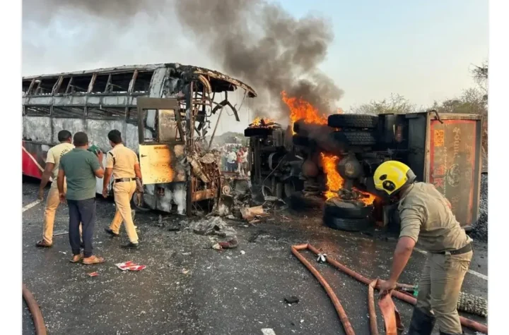 మార్కాపురంలో ఘోర బస్సు ప్రమాదం.. 13 మంది సజీవ దహనం