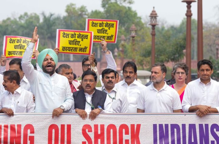 ఓంబిర్లాపై అవిశ్వాస తీర్మానం వెనక్కు.. ఇరాన్‌ పై చర్చకు పట్టు