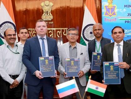 ఆరు కోస్ట్ గార్డ్ హెలికాప్టర్లు, క్షిపణులకై రూ. 5,083 కోట్ల ఒప్పందం