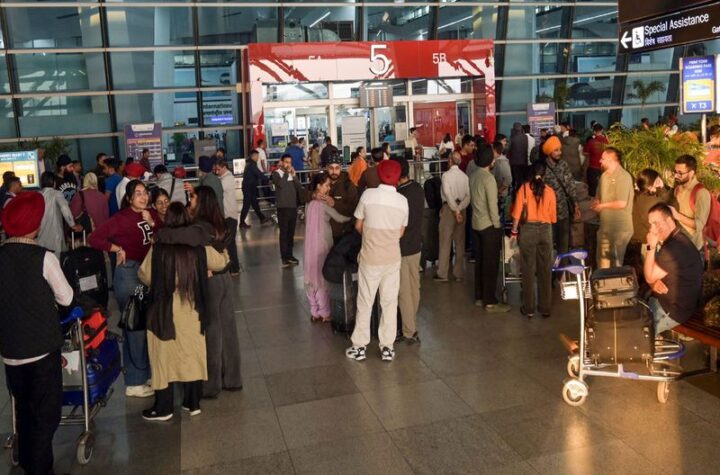 గల్ఫ్ నుండి వారం రోజుల్లో 52,000 మంది చేరవేత