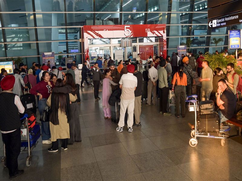 గల్ఫ్ నుండి వారం రోజుల్లో 52,000 మంది చేరవేత