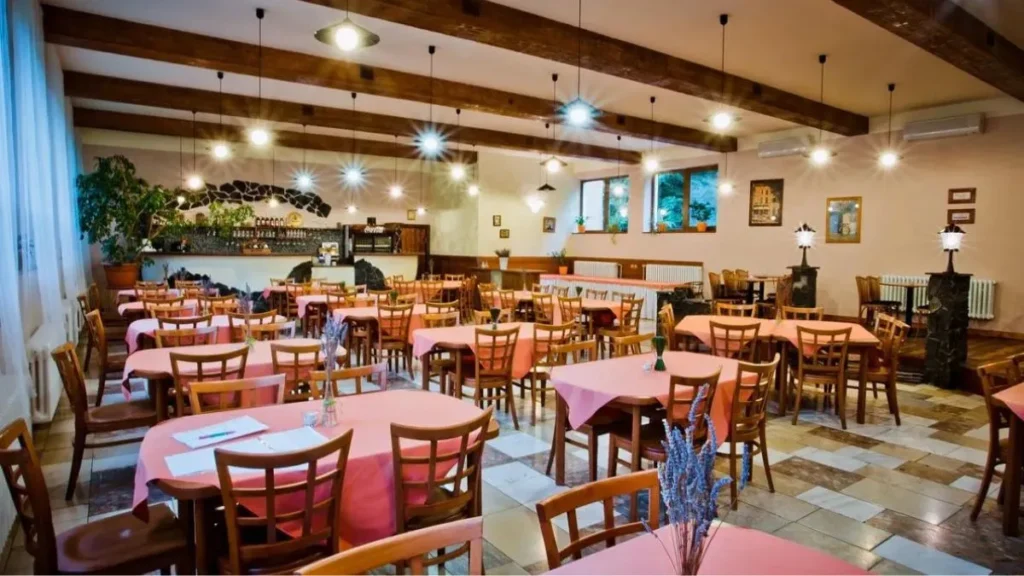 ఎల్పీజీ గ్యాస్ కొరతతో ముంబైలో 20 శాతం హోటళ్ల మూసివేత 