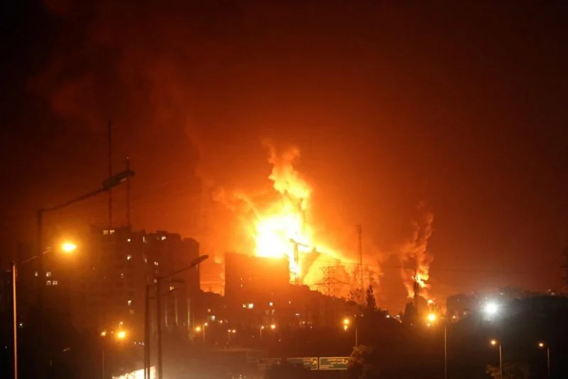 ఇరాన్‌పై గ్రౌండ్‌ ఆపరేషన్‌ కు ట్రంప్ సమాలోచనలు