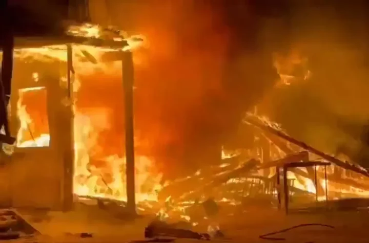 కాబూల్ ఆస్పత్రిపై పాక్ దాడిలో 400 మంది మృతి 