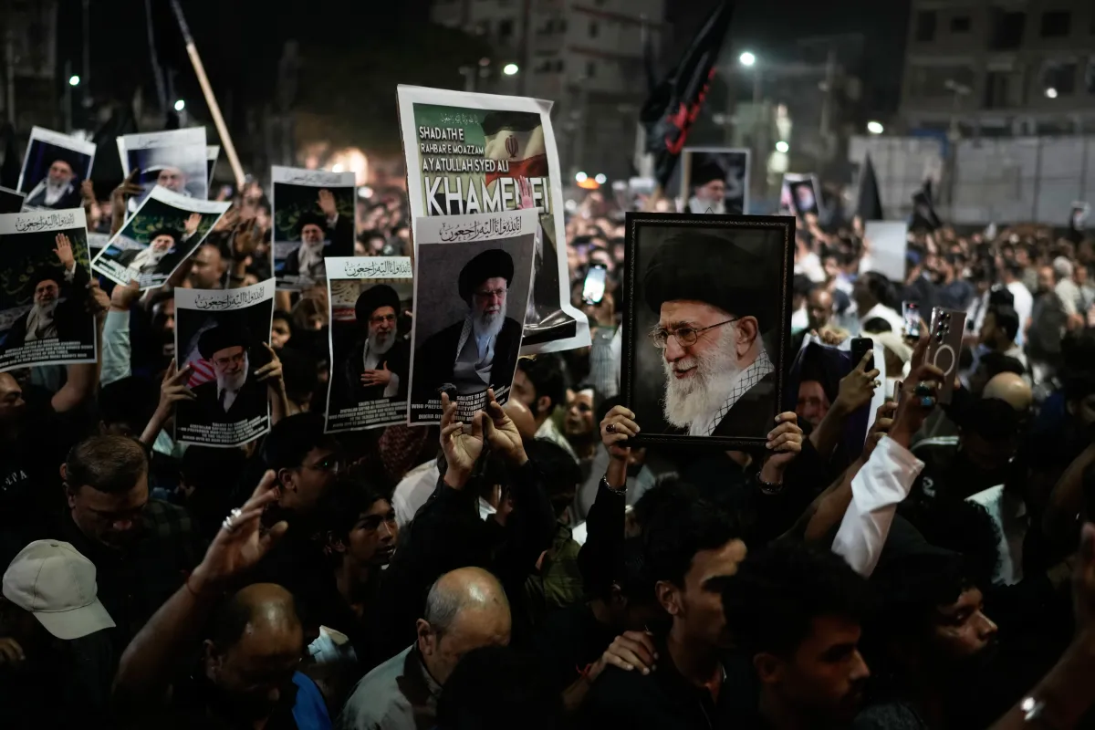 దశాబ్దాలుగా ఖమేనీతో భారత్ సంక్లిష్టమైన సంబంధం