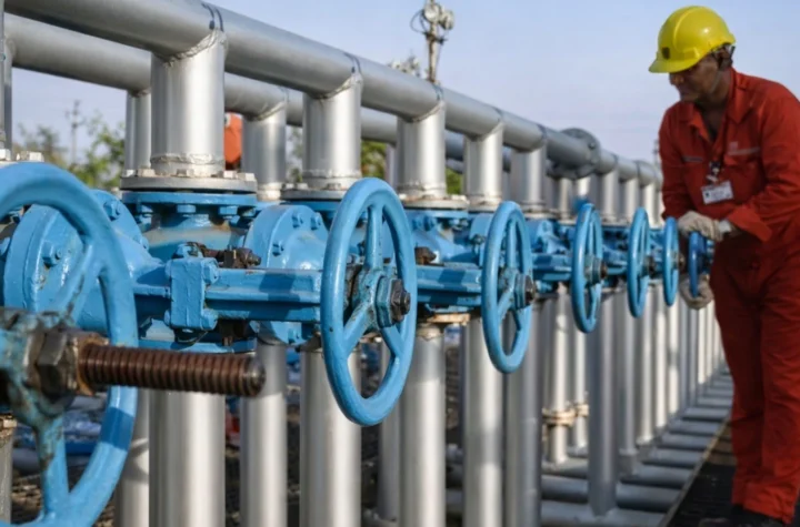 ఎల్‌ఎన్‌జి ఉత్పత్తిని నిలిపివేసిన ఖతార్