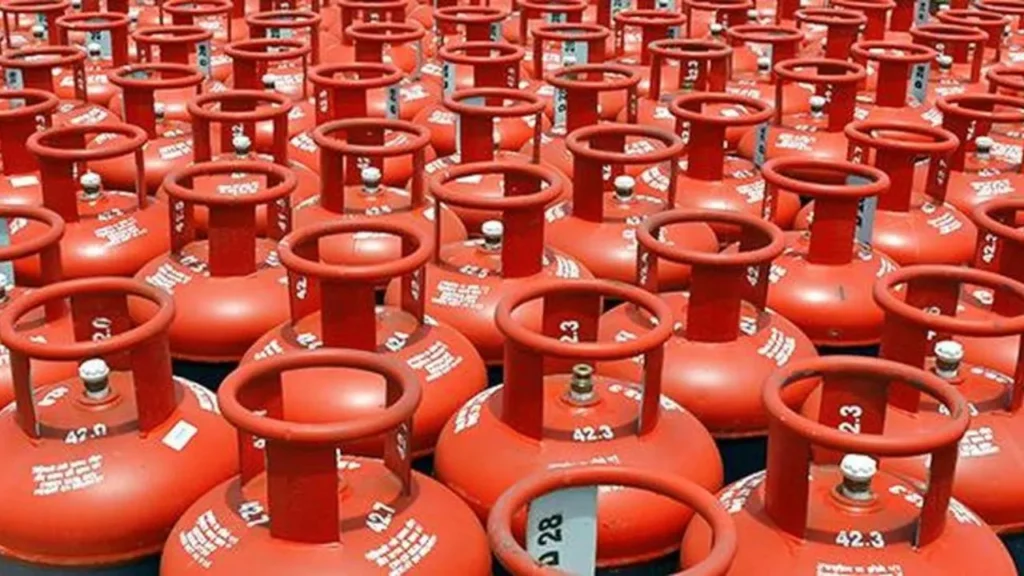 గ్యాస్ కొరత నియంత్రణపై భారత్ వ్యూహాత్మక ప్రణాళిక