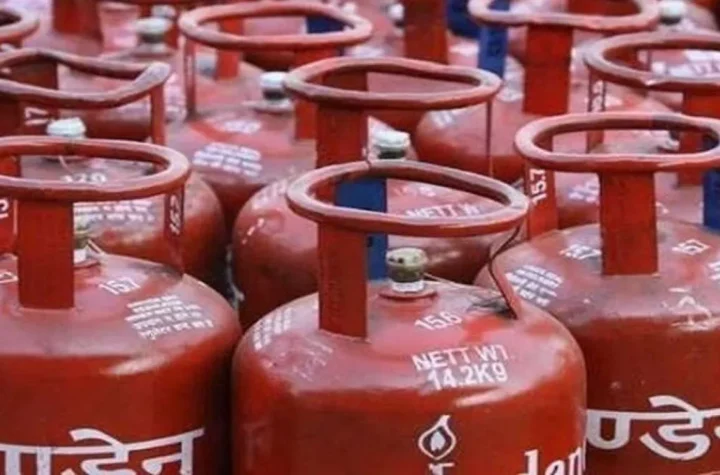 ఎల్పీజీ సిలిండర్ల బుకింగ్ గడువు 25 రోజులకుపెంపు