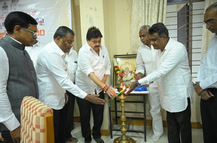 అర్బన్ నక్సల్స్  తో తెలంగాణ విద్యావిధానమా?