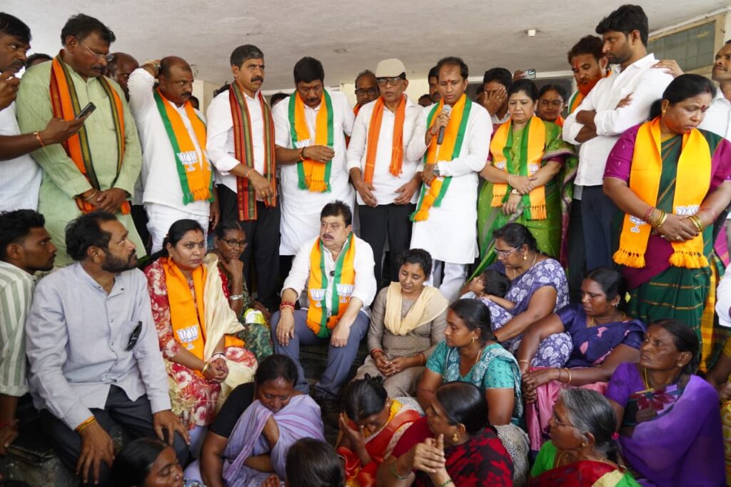 కాంగ్రెస్ ప్రభుత్వ పతనానికి ఖమ్మం నుంచే నాంది