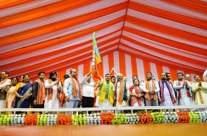 మమతా బెనర్జీ నుంచి బెంగాల్ విముక్తికై పిలుపు