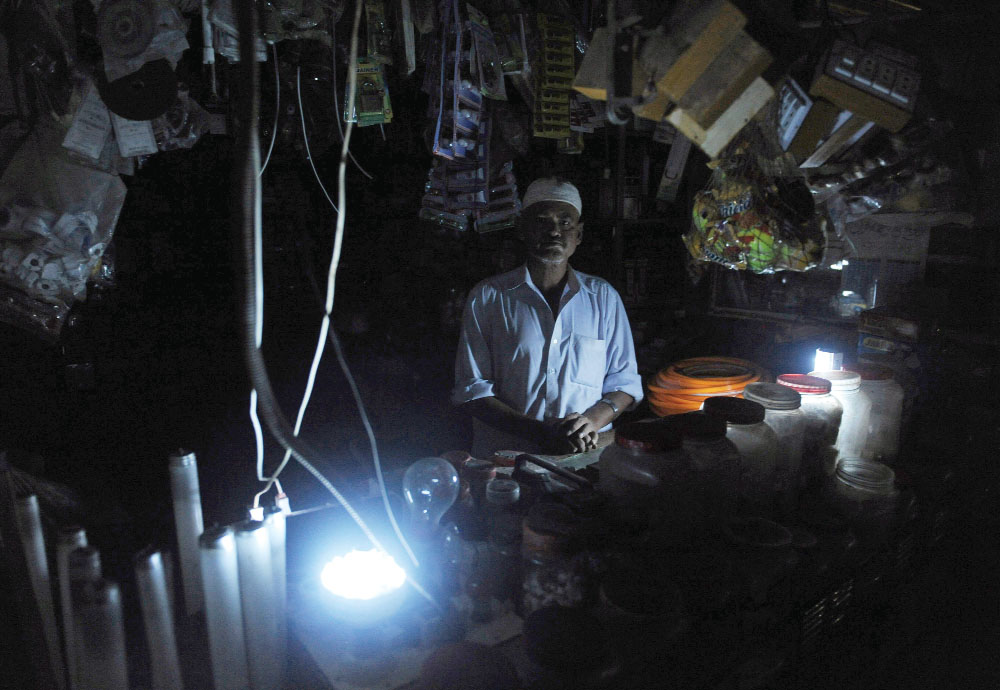 తీవ్ర ఇంధన సంక్షోభంలో పాకిస్థాన్‌