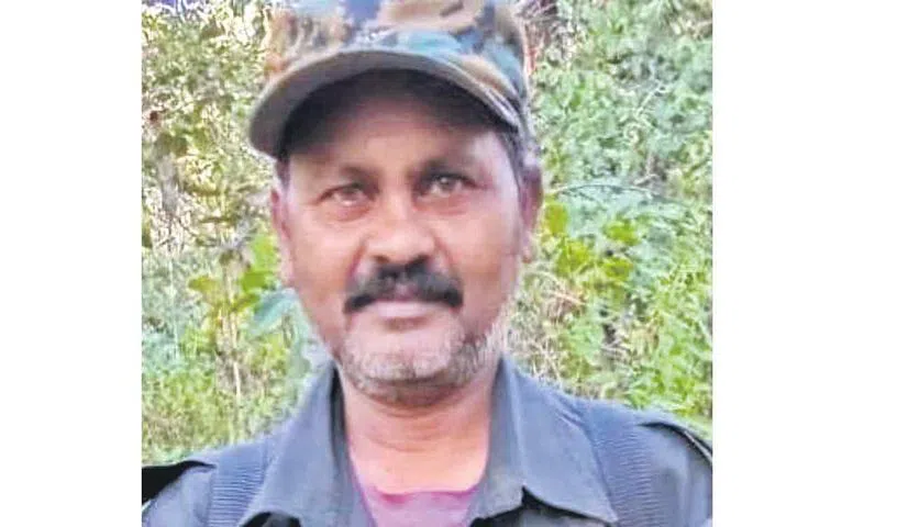 లొంగిపోయిన మావోయిస్టు అగ్రనేత పాపారావు