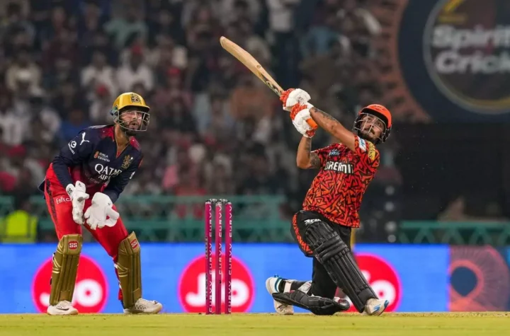 హైదరాబాద్‌పై ఆర్‌సీబీ ఘన విజయం