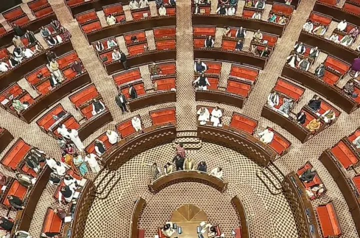 73 మంది రాజ్యసభ సభ్యులపై క్రిమినల్ కేసులు