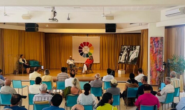 భారత్ ను అర్థం చేసుకోవడానికి పాశ్చాత్య దృక్కోణం దాటండి