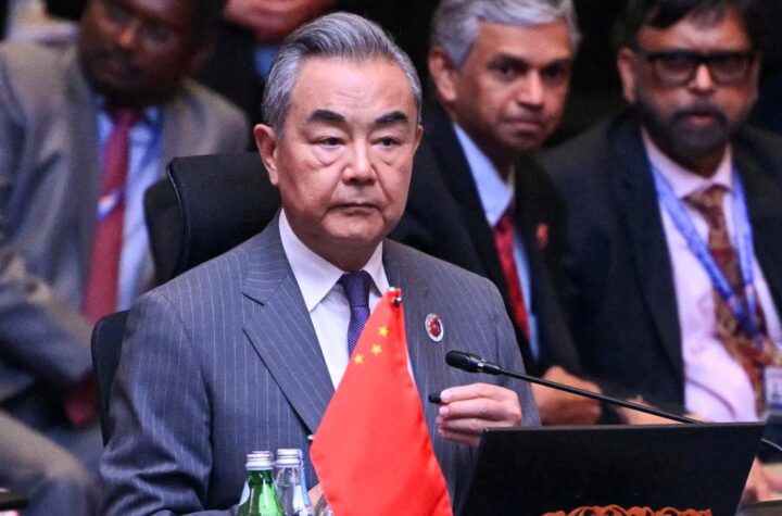 భారత్, చైనా ప్రత్యర్థులు కాదు, భాగస్వాములు కావాలి