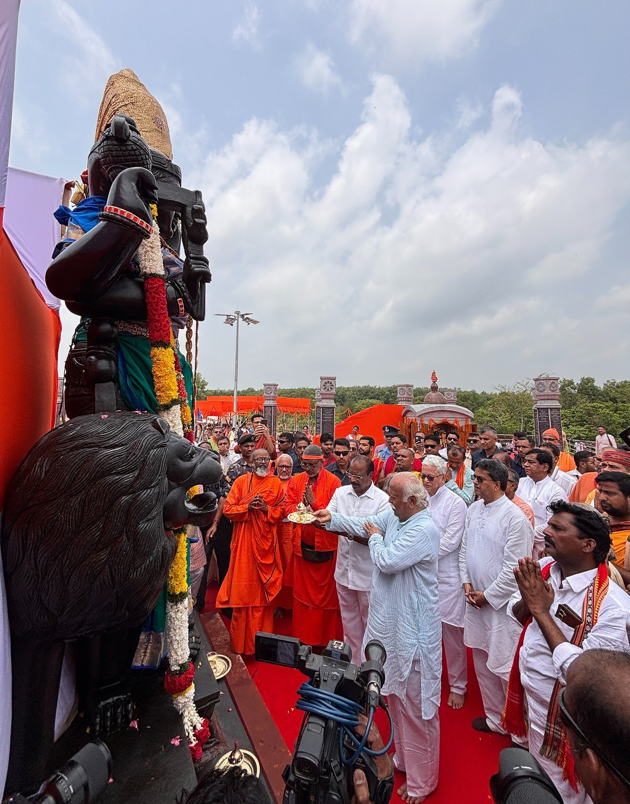 ప్రపంచానికి జీవితంపై భారత్ దృక్పథం అవసరం