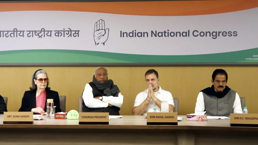 మహిళా, పునర్విభజన బిల్లులపై కాంగ్రెస్ సందిగ్ధత