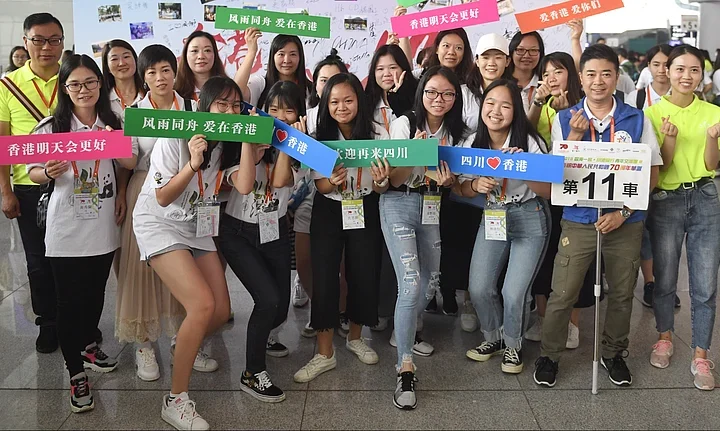 నిరుద్యోగ సంక్షోభం ఎదుర్కొంటున్న చైనా యువత