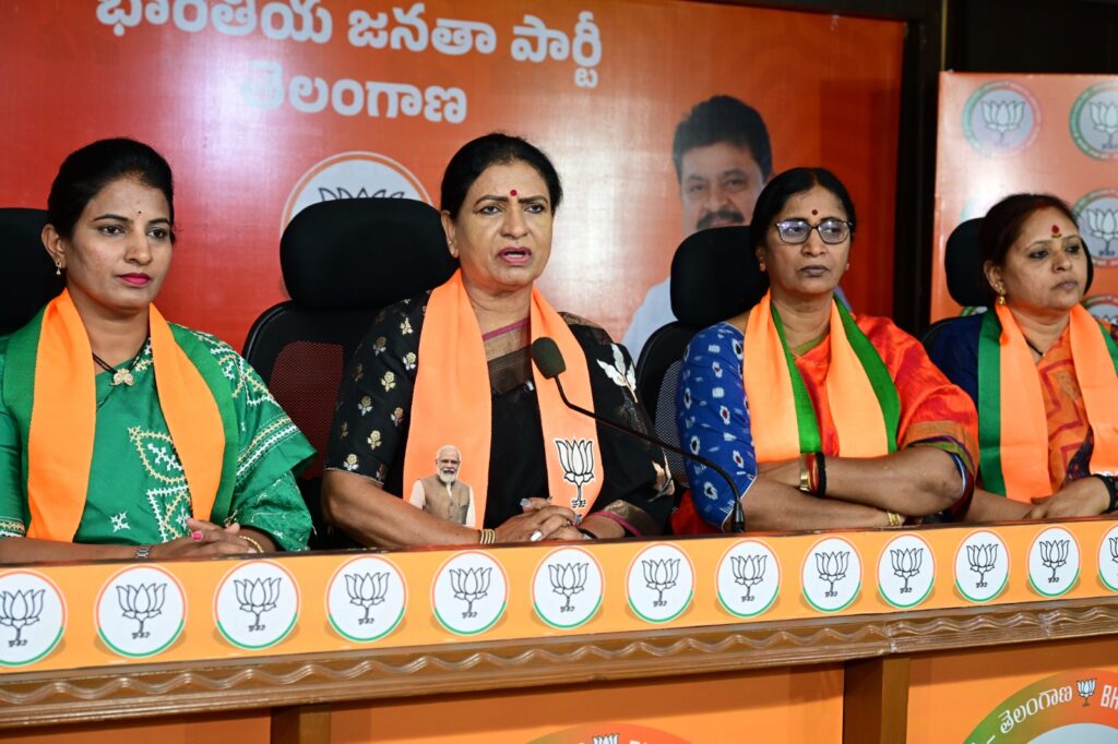 మహిళా రిజర్వేషన్ల బిల్లుకు పార్టీలకు అతీతంగా మద్దతు