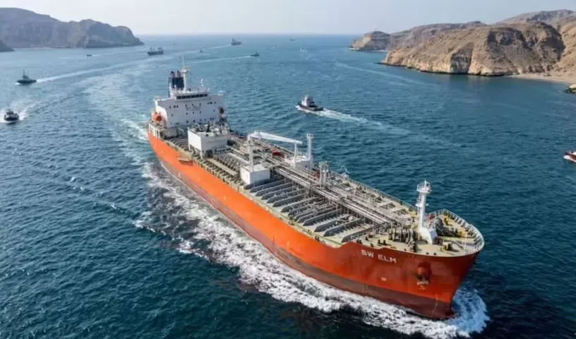 హర్మూజ్‌ దాటిన తొలి భారత ఎల్పీజీ ట్యాంకర్‌ జగ్‌ విక్రమ్‌