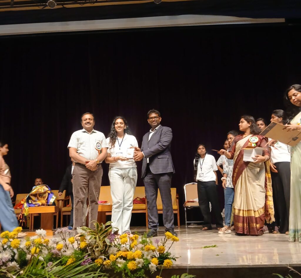 కేశవ్ కాలేజీ విద్యార్థికి జాతీయ స్థాయిలో ప్రశంసలు