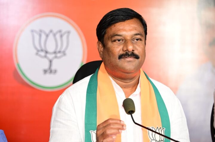 నియోజకవర్గాల పునర్విభజనపై రేవంత్ రెడ్డివి డైవర్షన్ పాలిటిక్స్