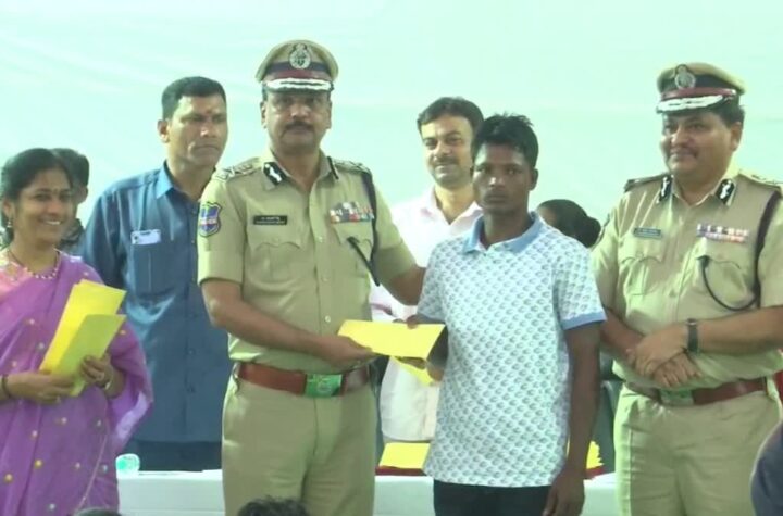 మావోయిస్టు అగ్రనేత గణపతి త్వరగా లొంగిపోవాలి