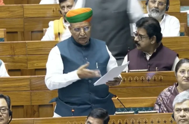 815 లోక్‌స‌భ సీట్ల‌లో.. 272 సీట్లు మ‌హిళల‌కే