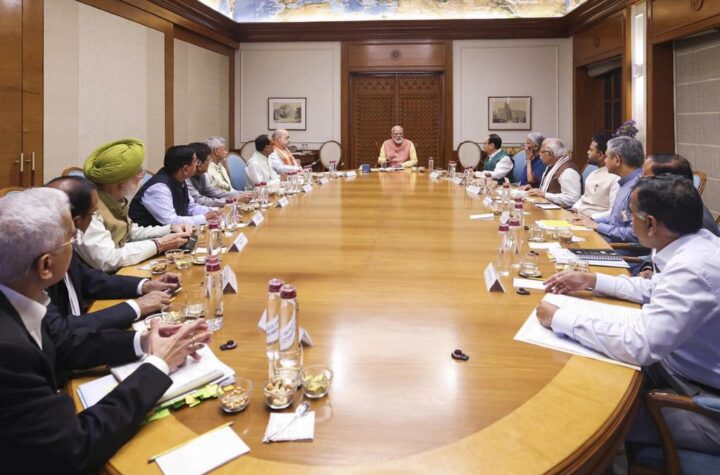 యుద్ధ ప్రభావం ప్రజలపై పడకుండా చూడాలి