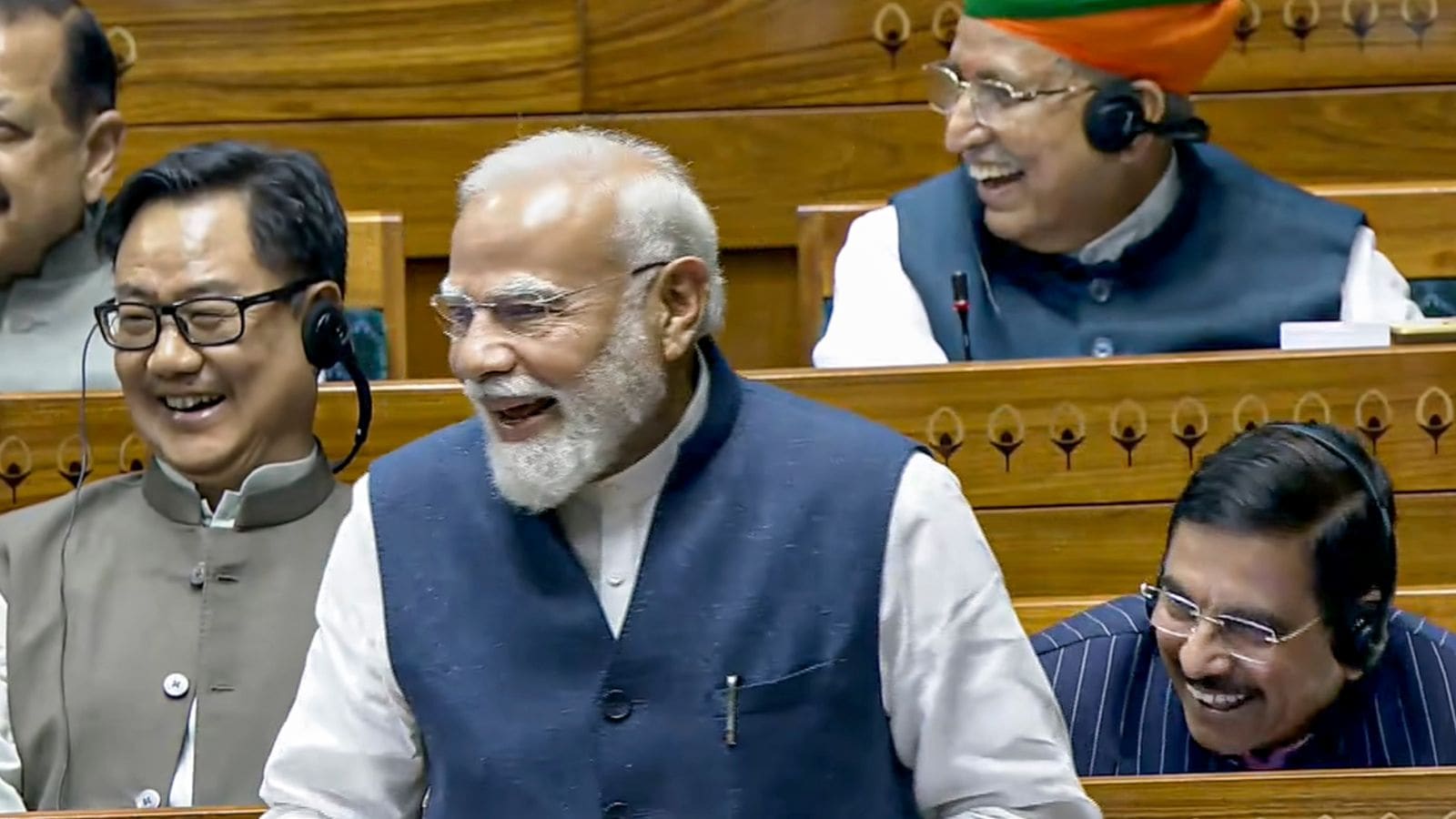 రిజర్వేషన్లను అడ్డుకునే వారిని మహిళలు క్షమించరు 