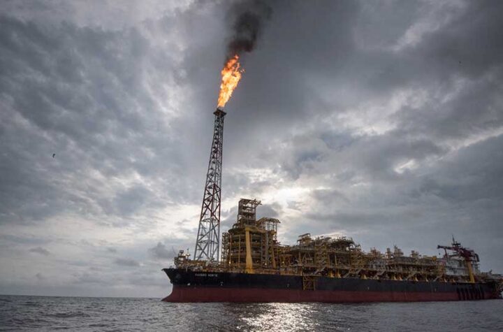 ఆఫ్రికాలో చిన్న దేశం అంగోలా నుంచి భారత్ కు చమురు