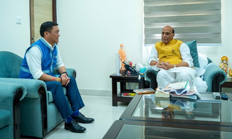 సరిహద్దు మౌలిక సదుపాయాలకు నిధులు కోరిన అరుణాచల్ సీఎం