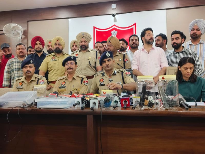 నలుగురు `ఖలిస్తాన్’ ఉగ్రవాద ముఠా అరెస్ట్