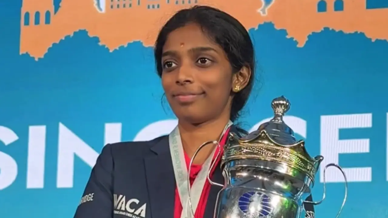 ఫిడే మహిళల క్యాండిడేట్స్‌ టోర్నీ విజేతగా వైశాలి