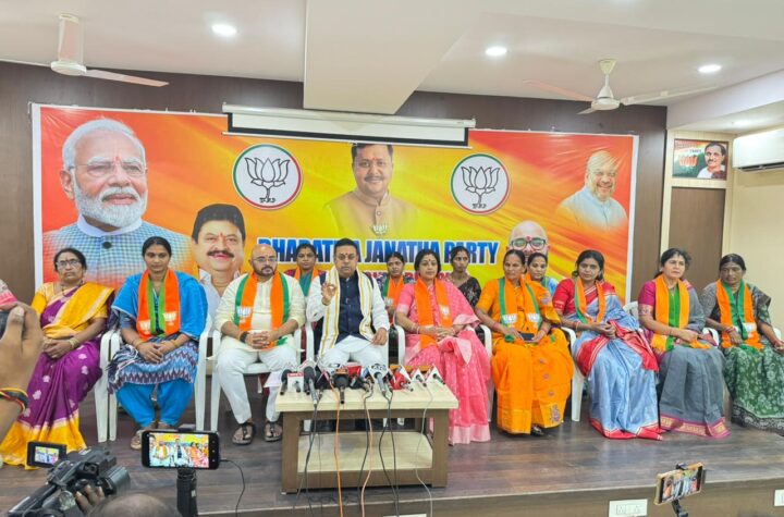 కాంగ్రెస్ ఆధునిక కాలపు “ధనానంద వంశం” 