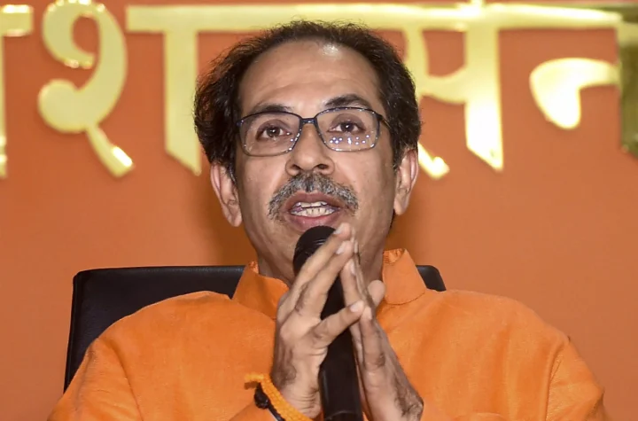 ఉద్ధవ్‌ ‘సేన’లో మరోసారి చీలిక సంకేతాలు