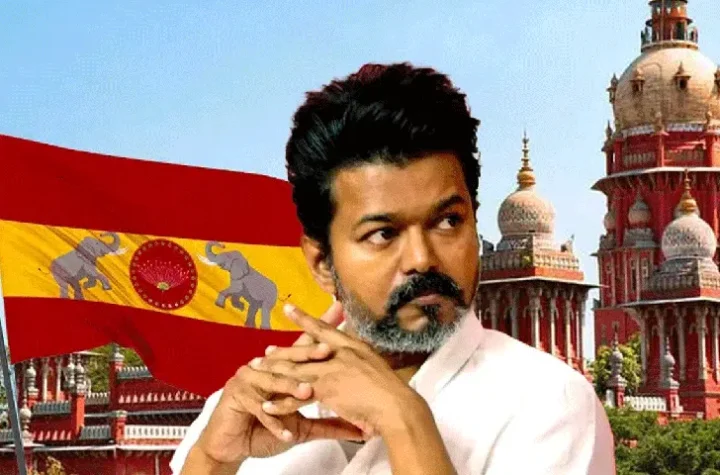 అఫిడవిట్లలో రూ. 100 కోట్ల తేడా.. విజయ్‌కి హైకోర్టు నోటీసులు